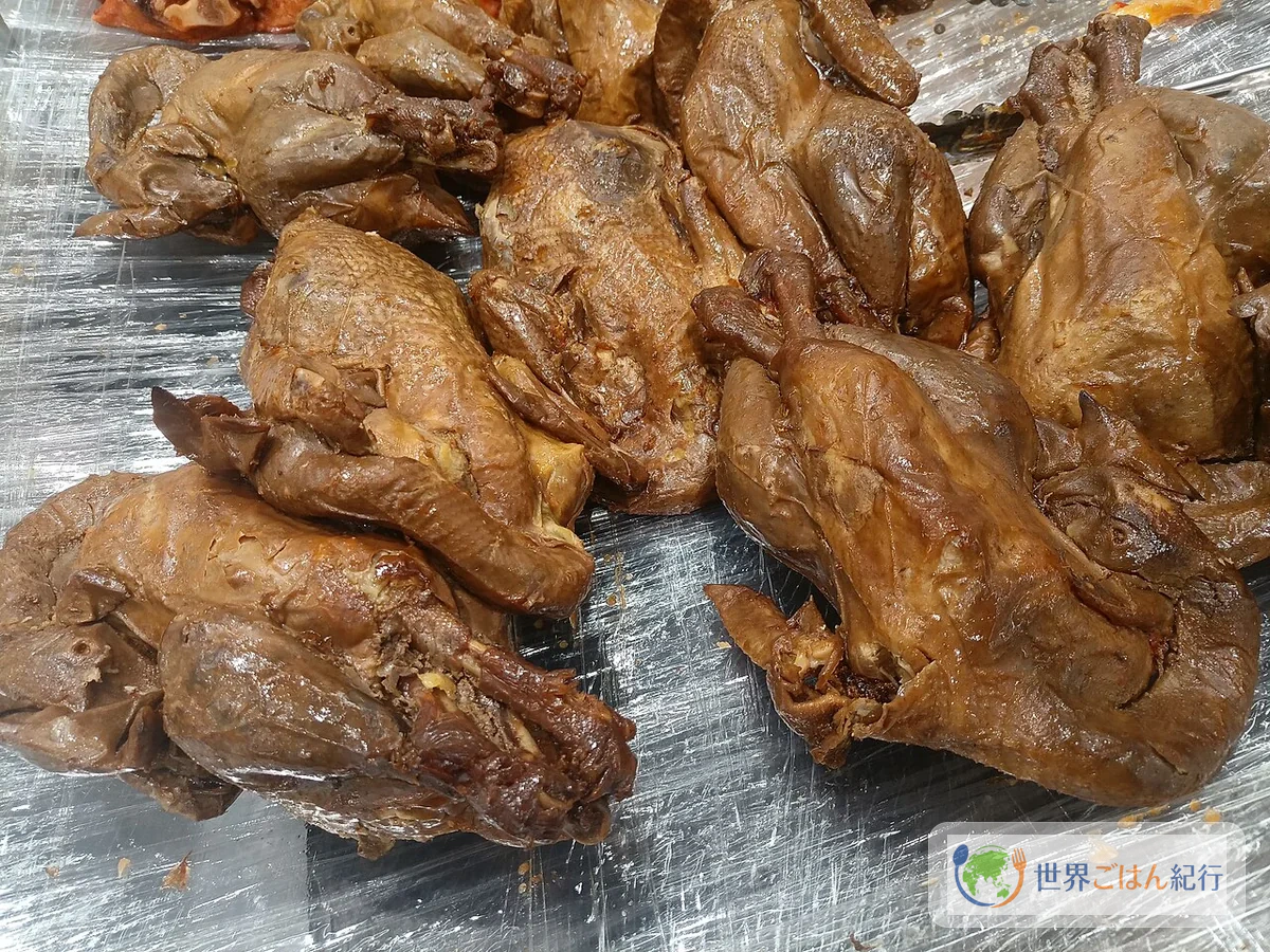 手順2: 鶏肉をほぐして冷ます(5分)