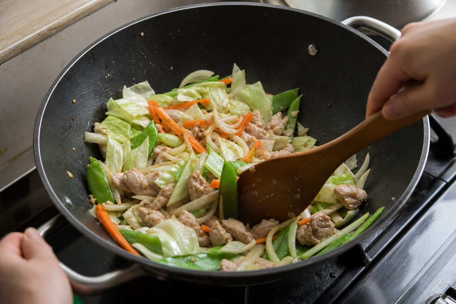 手順3: 鶏肉と野菜に火を入れる