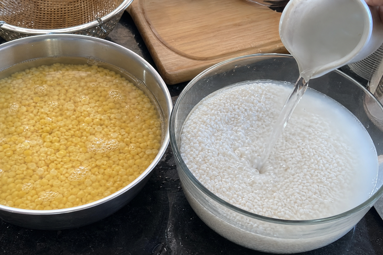 手順1: 米と緑豆を戻す