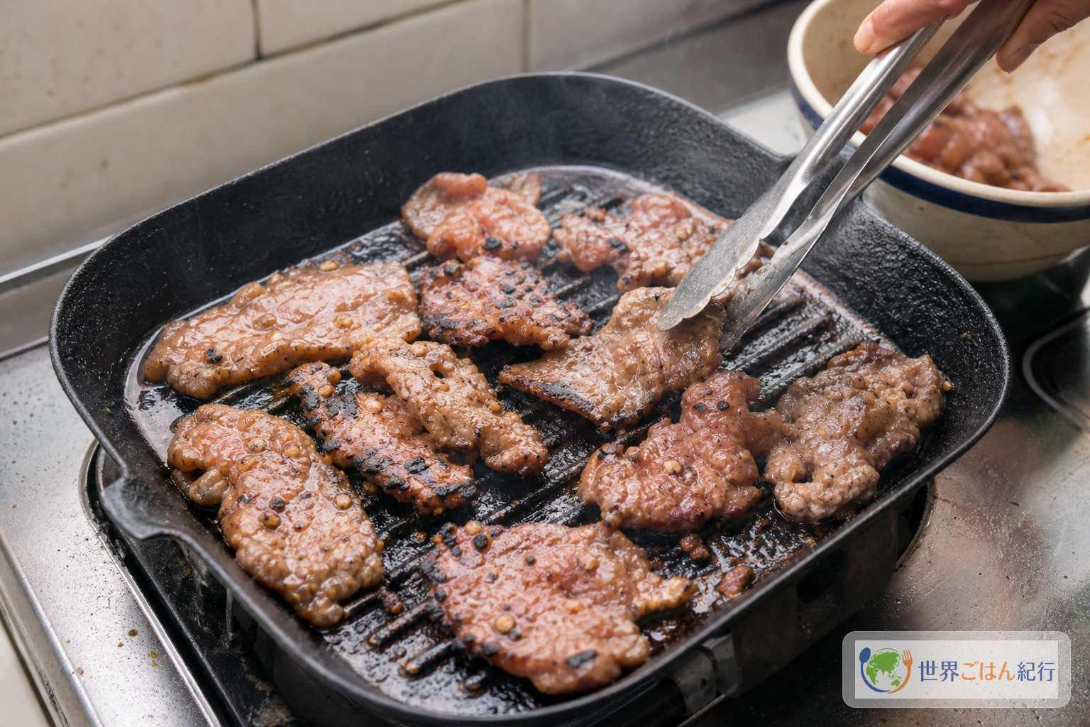手順4: 豚肉を中強火で焼く